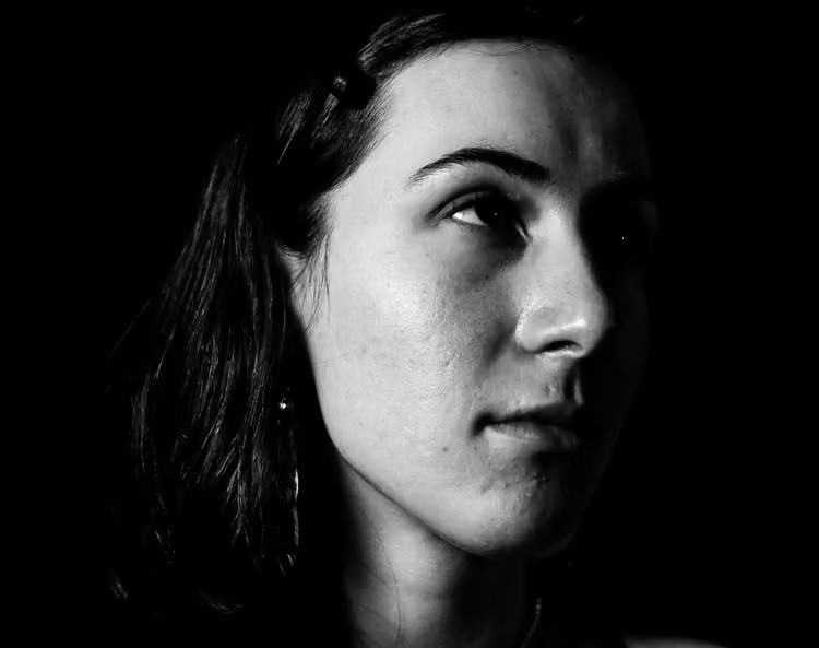 Portrait von Pia