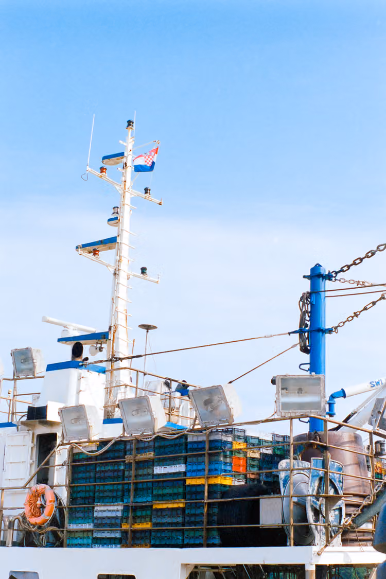 Fischerboot in Novigrad, Kroatien