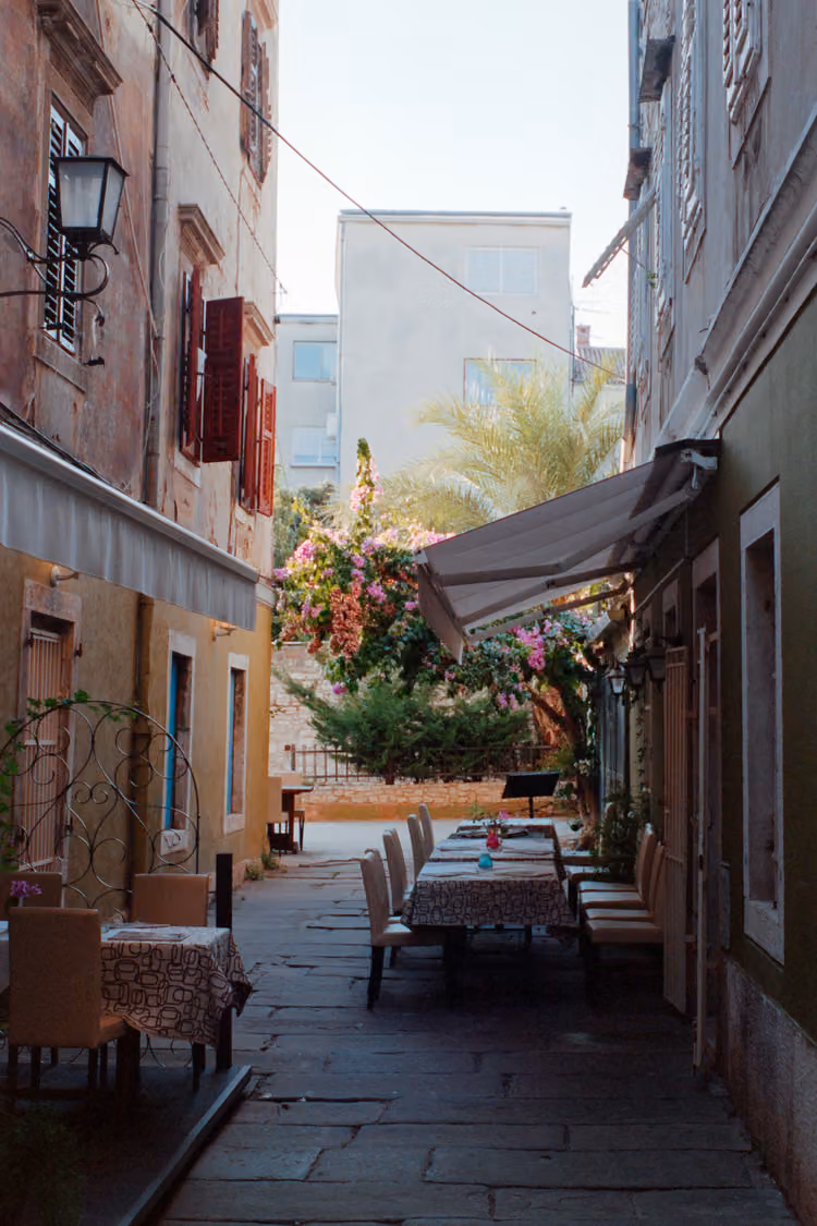 Gasse in Pula