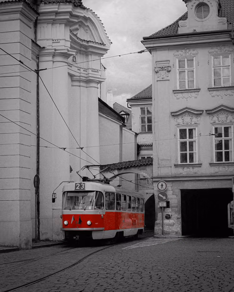 Alte Straßenbahn in Prag