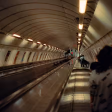 Rolltreppe in der Prager U-Bahn